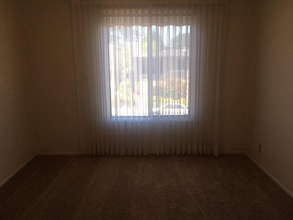 4th image of 343 Valencia Dr