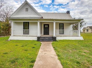 225 S Brazos St, Whitney, TX 76692