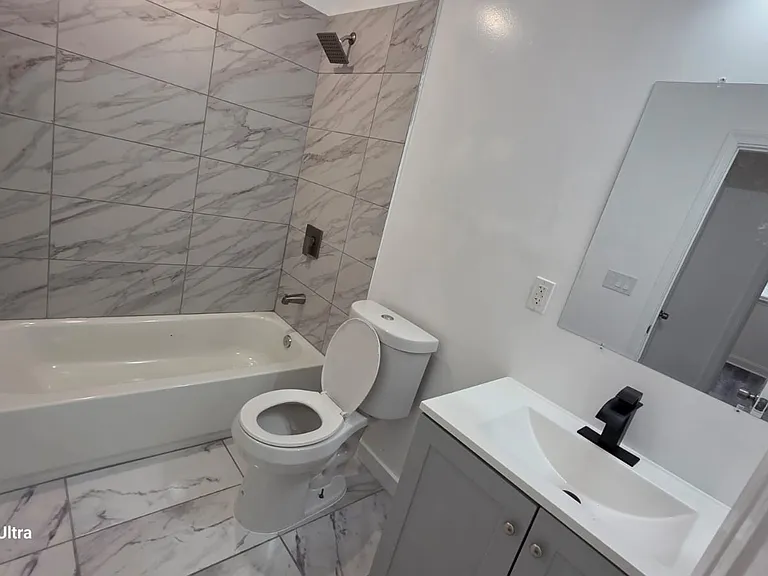 408 Chaplin St SE #3 — Photo 18
