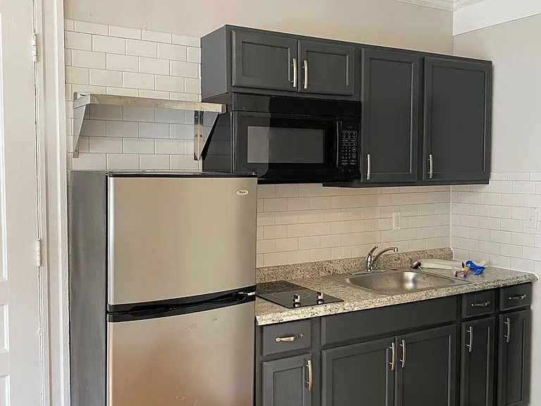 2629 N. Charles St — Photo 10