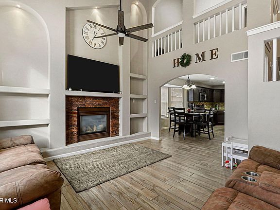 4th image of 3232 Tierra Nevada Dr