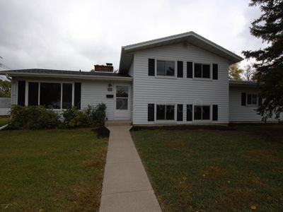 1005 24th Ave S, Fargo, ND, 58103