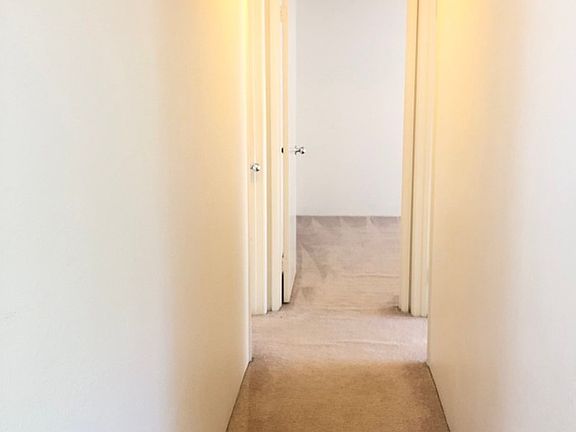 5th image of 429 Mananai Pl #39-C
