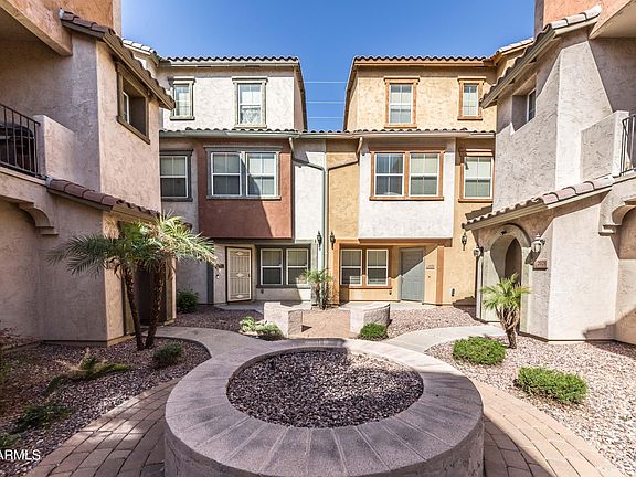 4th image of 2028 N 78TH Glen