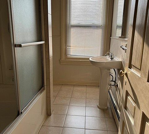 4th image of 727 N New St #2