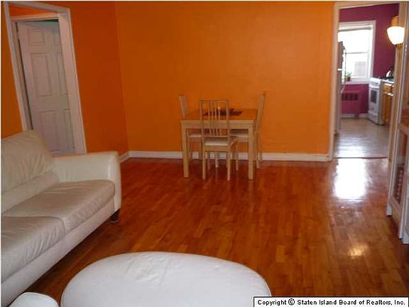 5th image of 26 Stratford Ave #B