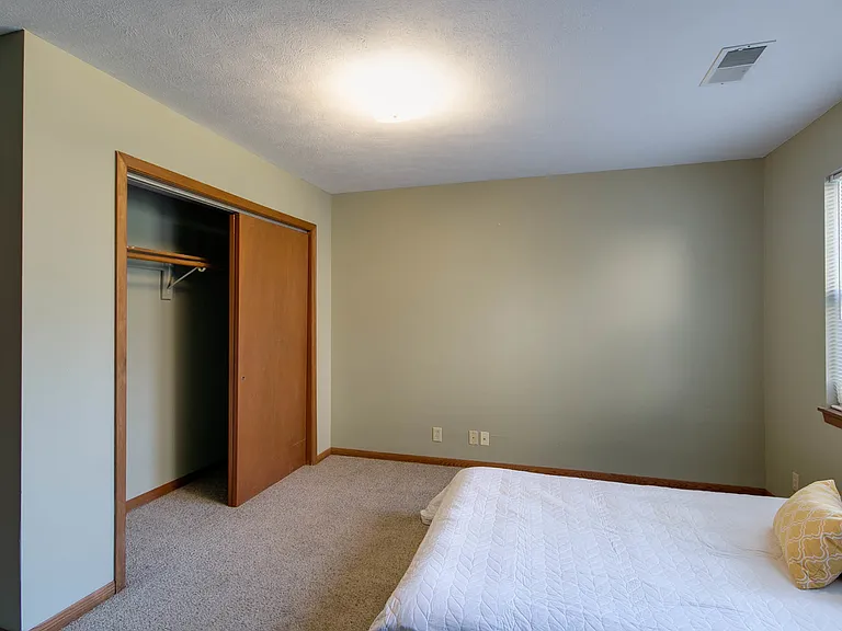 1428 Beechwood Ter — Photo 6