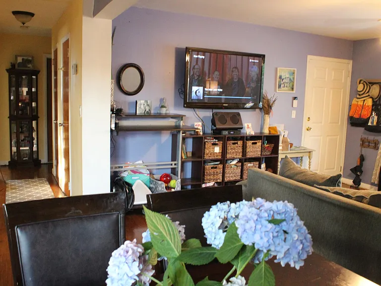 11 Grey Rock Ave #1 — Photo 4