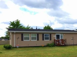 128 Tarzon St, Gwinn, MI 49841