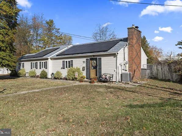185 Fairfax Dr, Cinnaminson, NJ 08077