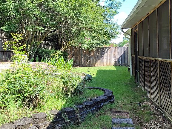 3rd image of 1336 Moss Rose Ln