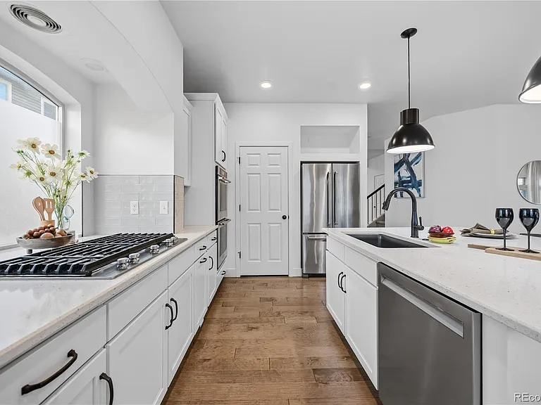 20750 E Beekman Pl — Photo 7