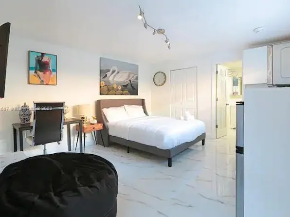 1100 NE 1st Ave Unit C, Fort Lauderdale, FL 33304