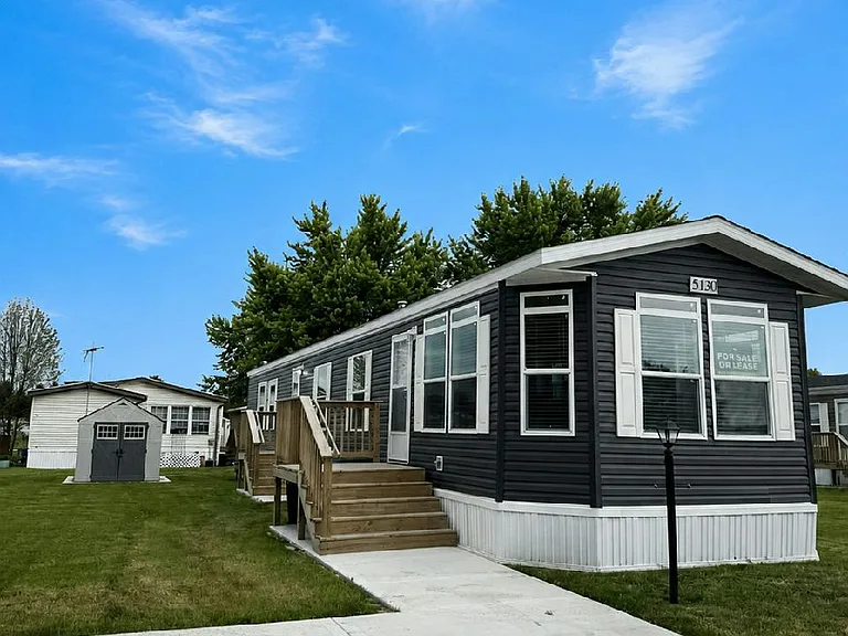 5130 Canterbury Ave #233 — Photo 1