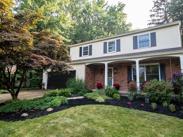 7780 Hidden Hollow Dr, Mentor, OH 44060