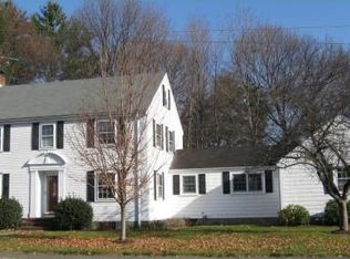 5 Croton St, Wellesley, MA 02481