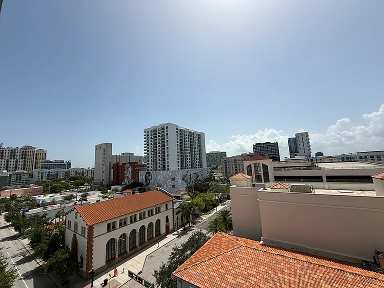 255 Evernia St #615 — Photo 9