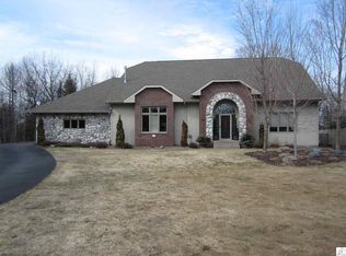 1119 Sockeye Dr, Duluth, MN 55811