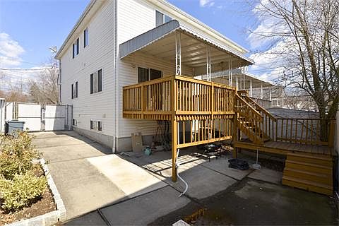 4th image of 4 Hanover Ave