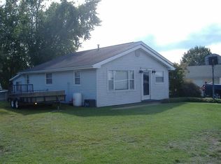 302 Park Ave, South Point, OH 45680