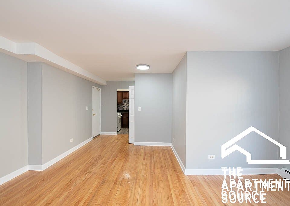 1st image of 6830 N Sheridan Rd APT 352