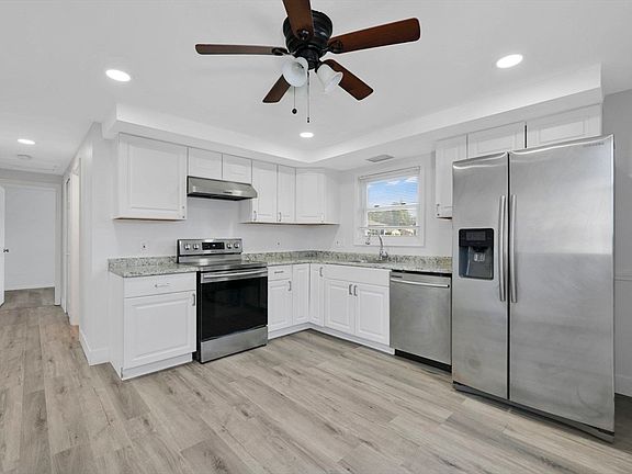 5th image of 217 Mazarin St