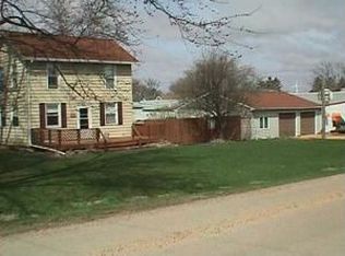 110 S Grove St, Ohio, IL 61349