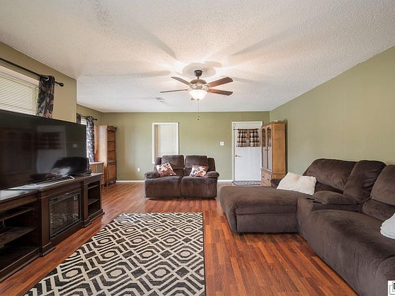 3rd image of 724 Bayou Shores Dr