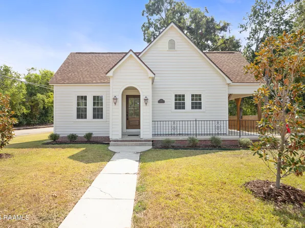 110 S Walnut St, Opelousas, LA 70570