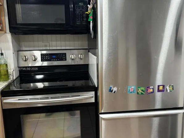 9365 Fontainebleau Blvd, Miami, FL