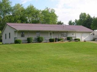 58 Squire Ln, Hebron, OH 43025