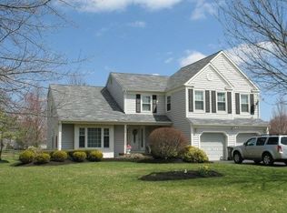 4 Sherman Ct, Plainsboro, NJ 08536