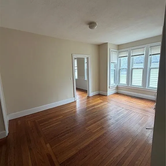 171 Montgomery Ave #2 — Photo 5