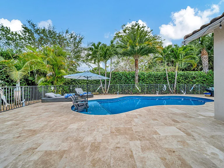 11844 NW 79th Ct — Photo 32