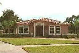 1st image of 500 Villagrande Ave S