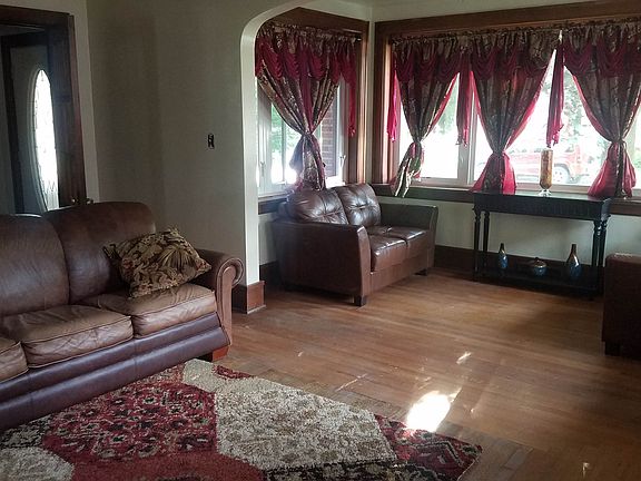 Beautifully lit space off LR