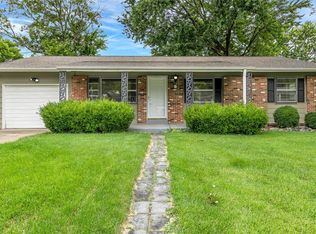 3 Saint Mark Dr, Saint Peters, MO
