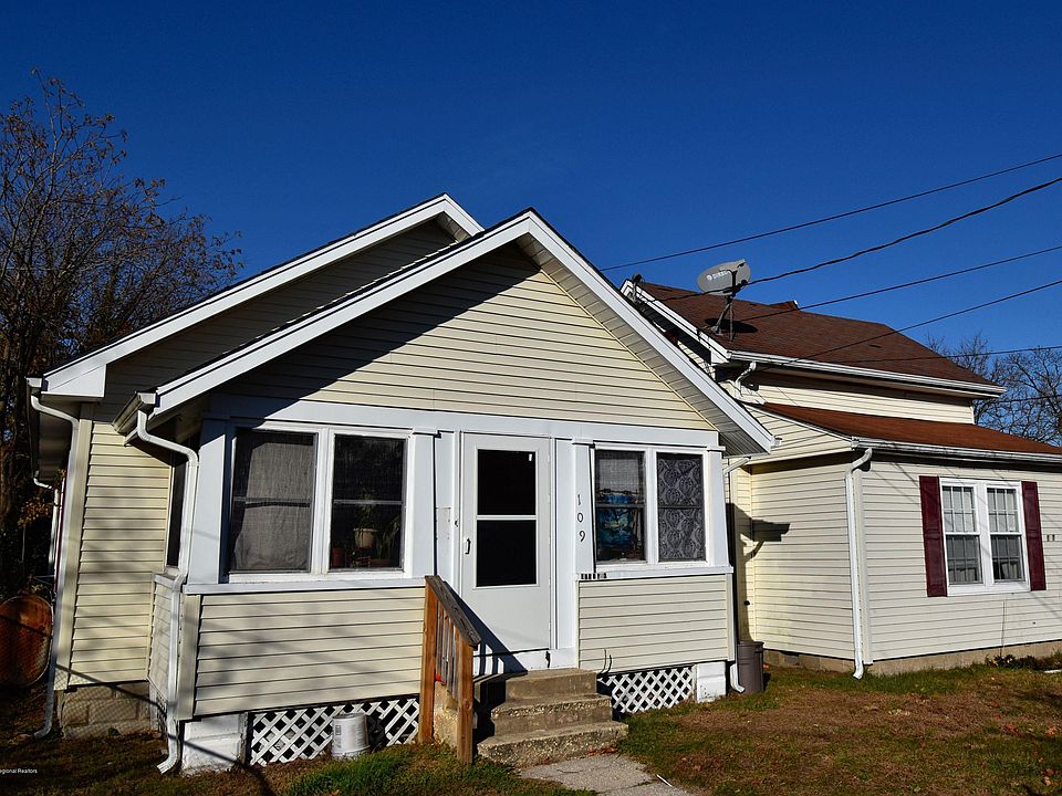 1st image of 107 Pine St #109