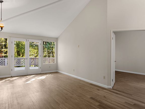 2nd image of 8622 134th Ct NE