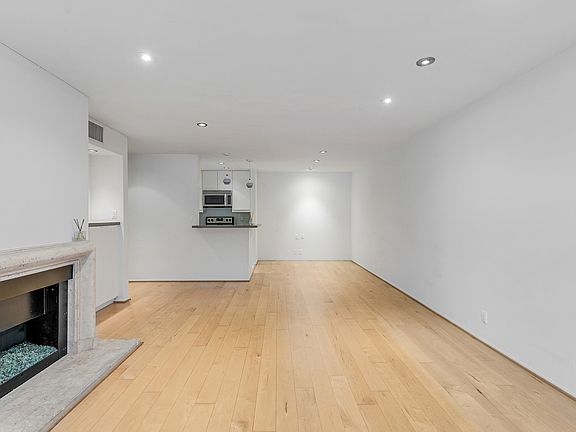 5th image of 8535 W West Knoll Dr APT 213