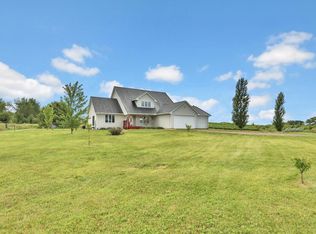 25389 Saint Croix Trl, Shafer, MN 55074