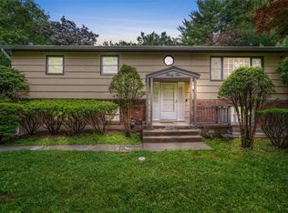 32 Forshay Rd, Monsey, NY 10952
