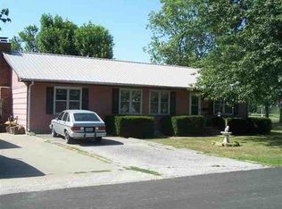 205 N Hyde St, Windsor, MO 65360