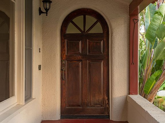 2nd image of 2220 Selby Ave