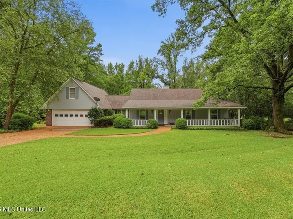 2141 McFarland Rd, Raymond, MS 39154