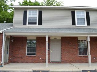 1260 N Iron Horse Dr, Fayetteville, AR 72703