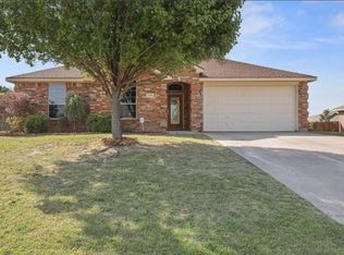 10405 January Cir, Benbrook, TX 76126