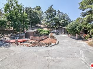 9525 Amoret Dr, Tujunga, CA 91042