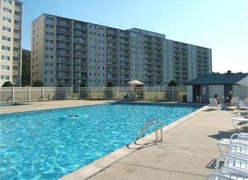2nd image of 200 Cove Way Unit 501