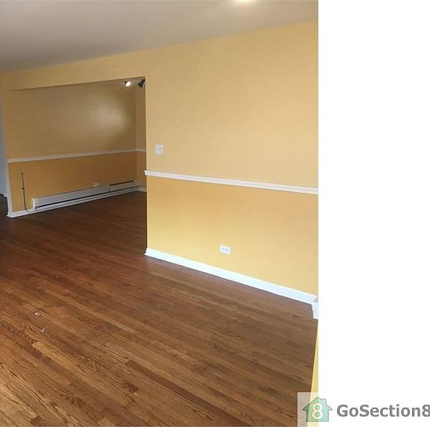 1st image of 11011 S Vernon Ave #1